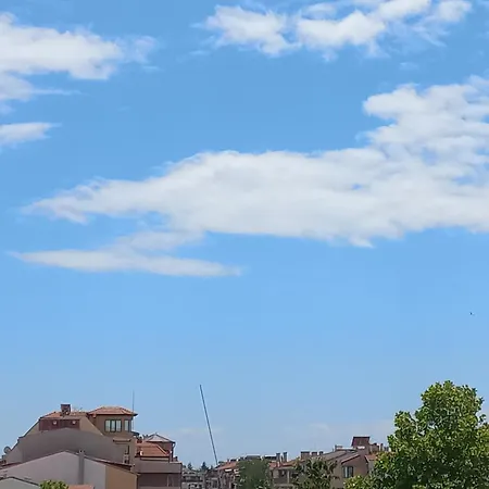 Sunny And Spacious - Quiet Area In By Flat Mаnager * Νεσέμπαρ