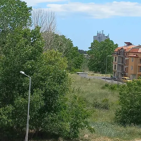 Διαμέρισμα Sunny And Spacious - Quiet Area In By Flat Mаnager Νεσέμπαρ